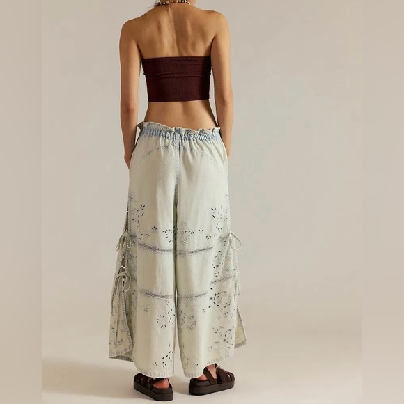 NWT Free People We The Free Day Break Jeans - bright spot sky blue - Large - Picture 5 of 10